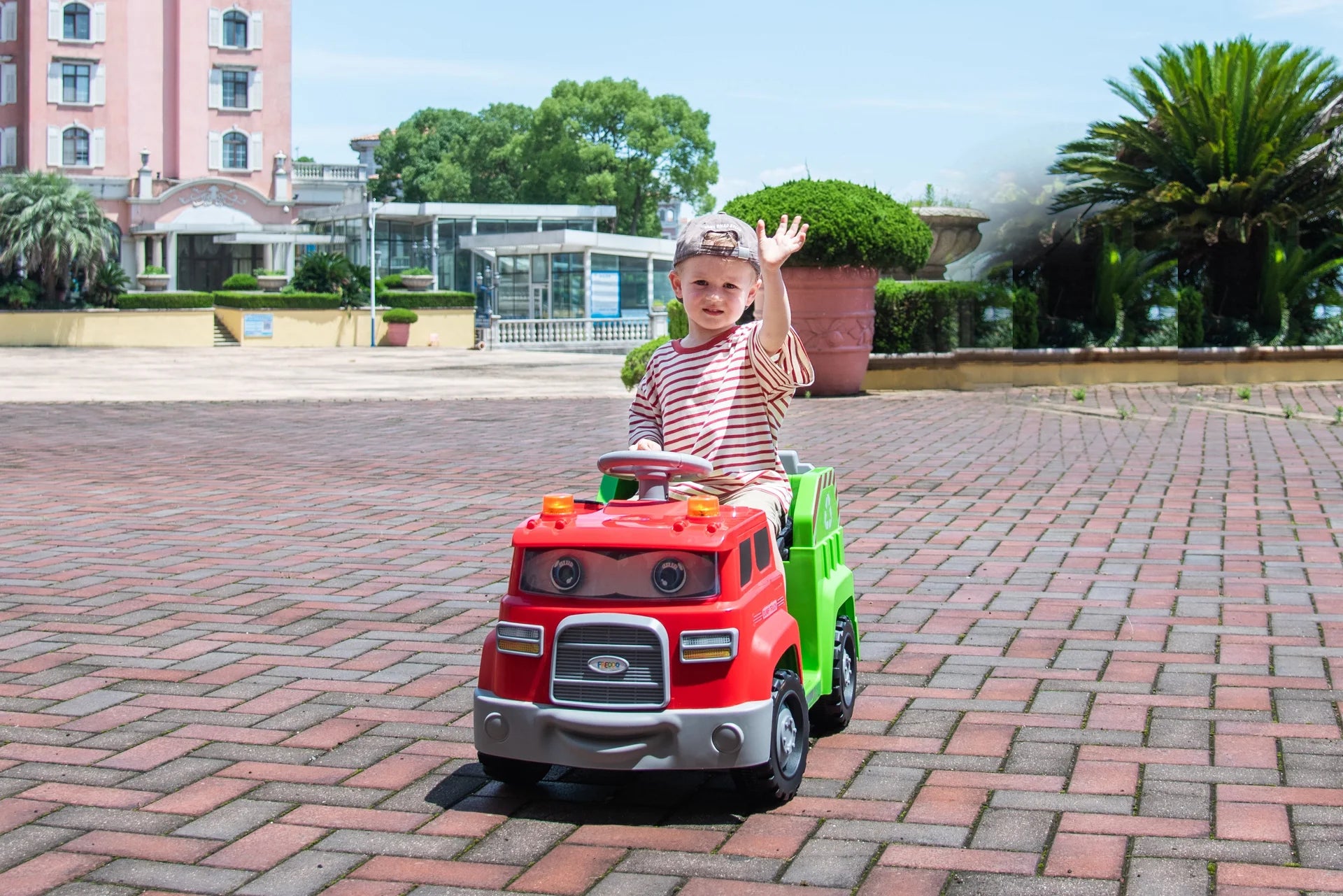 12V Dump Truck Kids Ride On Car with Remote Control
