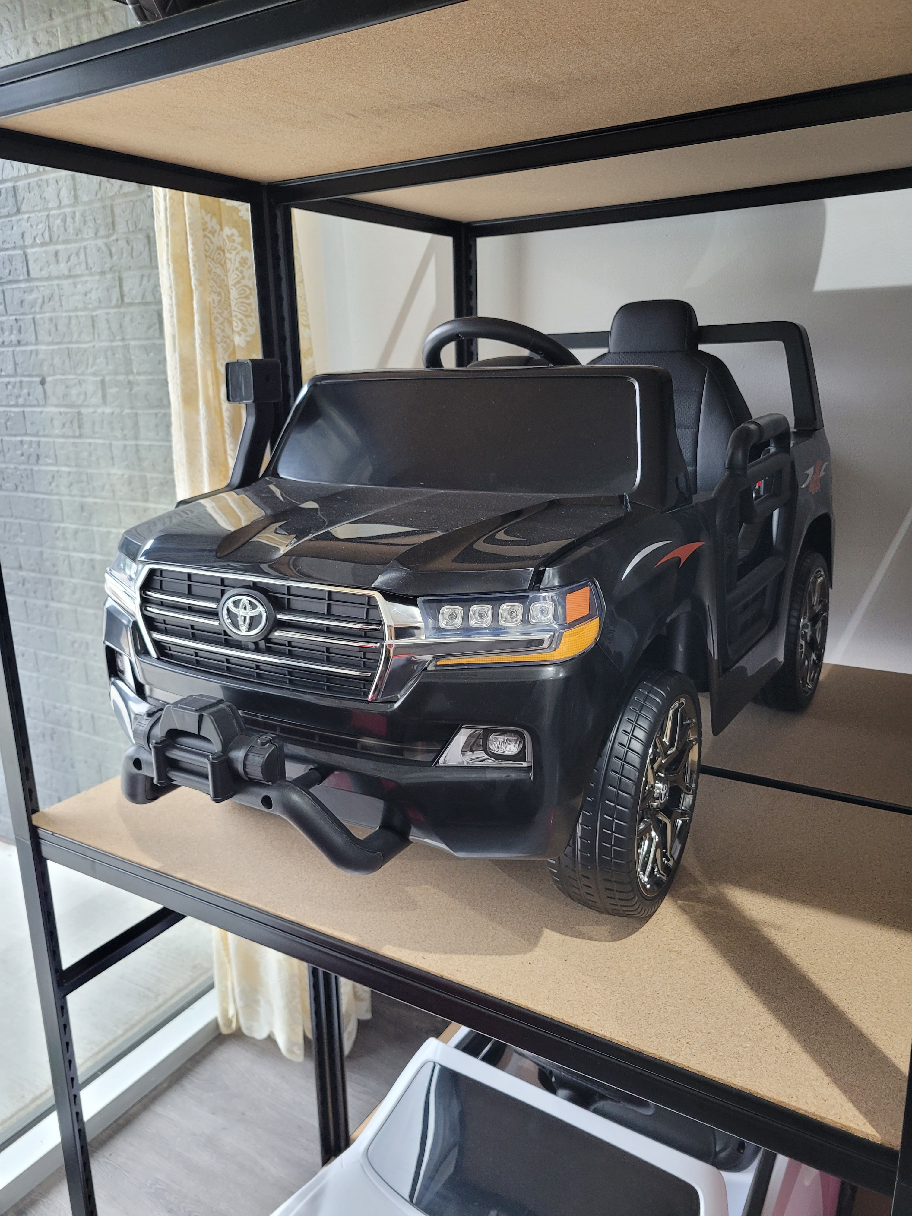 12V Toyota Land Cruiser 4X4 Kids Ride On Car with Remote Control