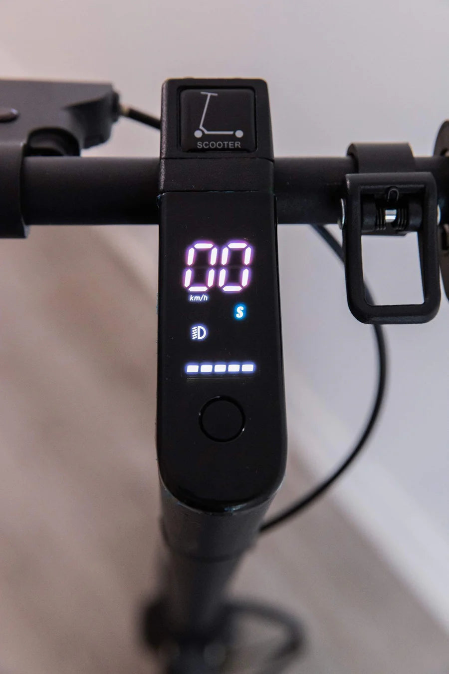 MAX Electric Scooter 30km/h Top Speed, Range up to 65KM