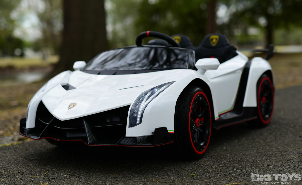 2026 UPGRADED Lamborghini Veneno 2x12V 4X4 2 Seater DELUXE Kids Ride On Car with Remote Control