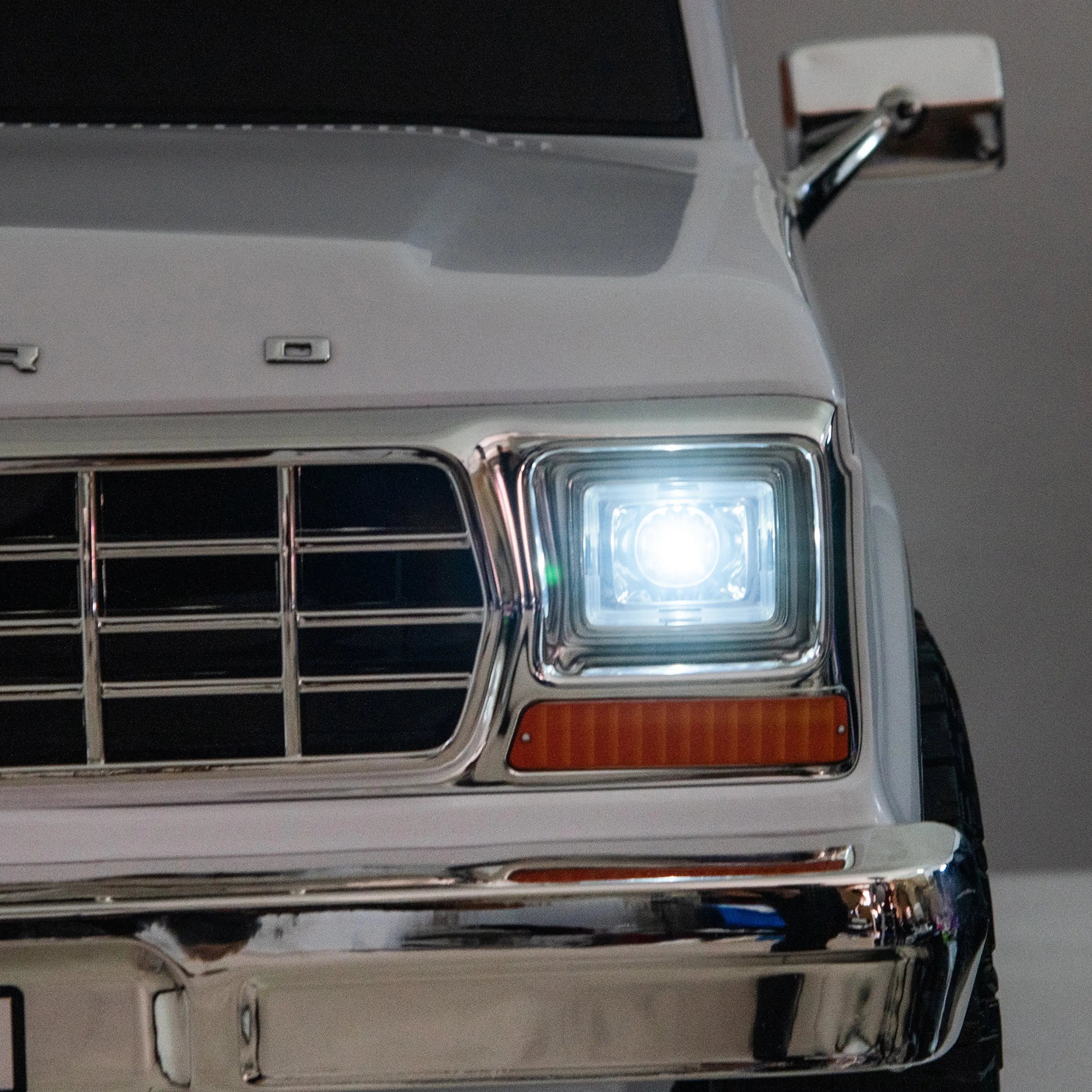 PREORDER 24V Ford F150 Retro 4x4 2 Seater Kids Ride On Car