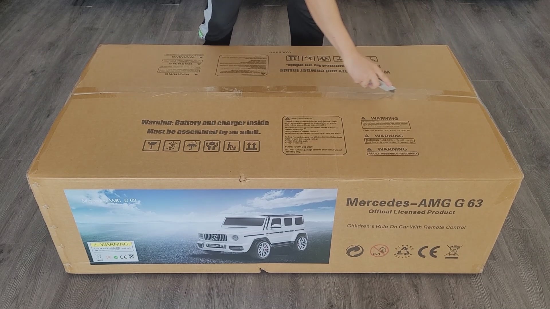 2025 24V Mercedes Benz AMG G63 G Wagon  DELUXE 2 Seater Kids Ride On Car With Remote Control
