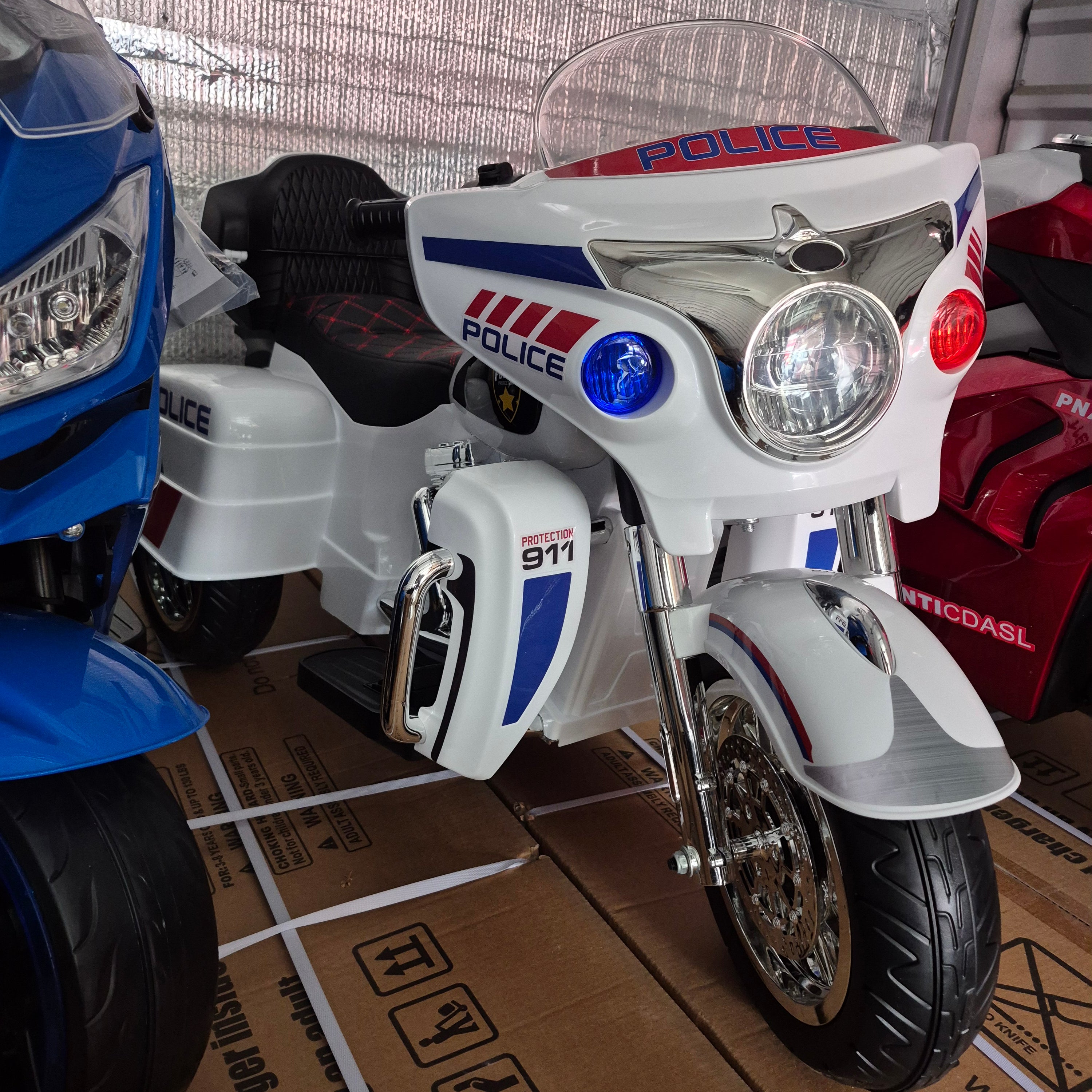 12V Kids Ride on Three-Wheeled Motorcycle For Age 3 -8