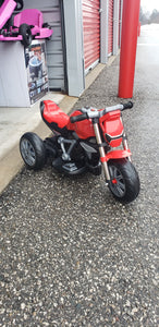 KIDS RIDE ON MOTORTRIKE FOR AGE 1 TO 4