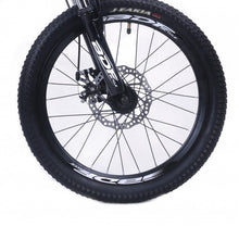 Load image into Gallery viewer, Jet Premium 7 Speed 20 Inch Kids Bicycle