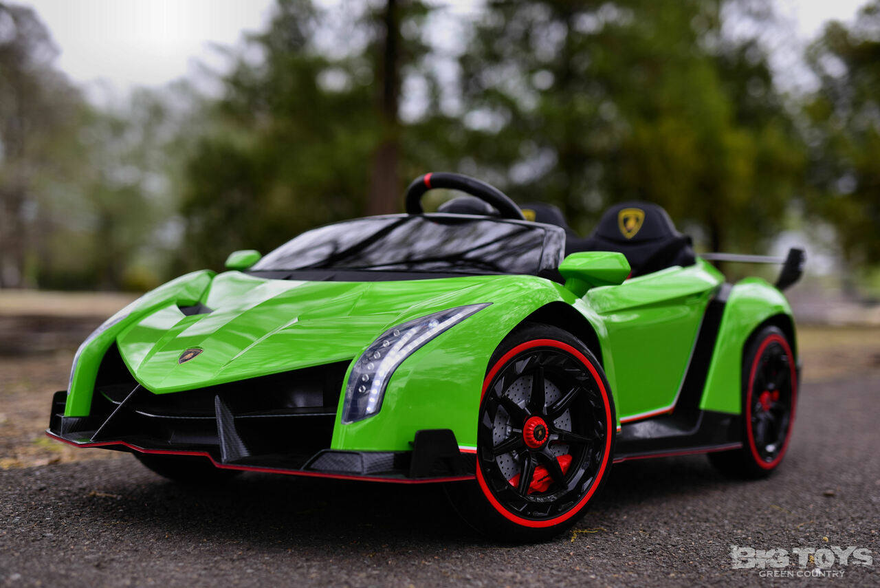 2024 UPGRADED Lamborghini Veneno 2x12V 4X4 2 Seater DELUXE Kids Ride On Car with Remote Control